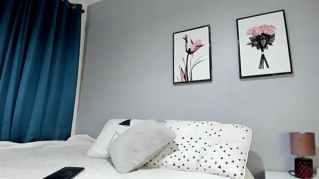 Estrella Duran online show from February 2026 12:13:02 PM