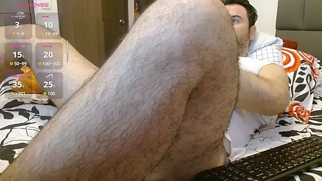 rodrher81 online show from October 2025 12:17:02 PM