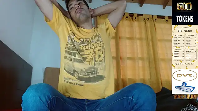 Snapshot of JohanyLatino chatting on May 2026 10:53:02 PM JohanyLatino online show from May 2026 10:53:02 PM