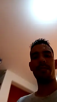 JohanyLatino online show from April 2026 04:37:01 PM