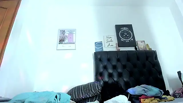 JohanyLatino online show from February 2025 10:36:01 PM