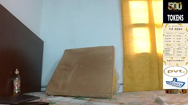 JohanyLatino online show from April 2026 09:05:01 PM