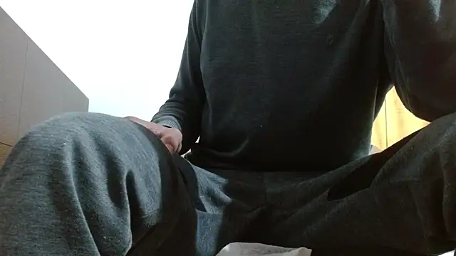 JohanyLatino online show from March 2026 12:22:02 AM