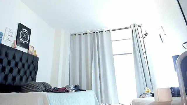 JohanyLatino online show from March 2025 06:13:02 PM