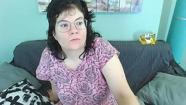 EverlyRays online show from January 2025 08:51:01 AM