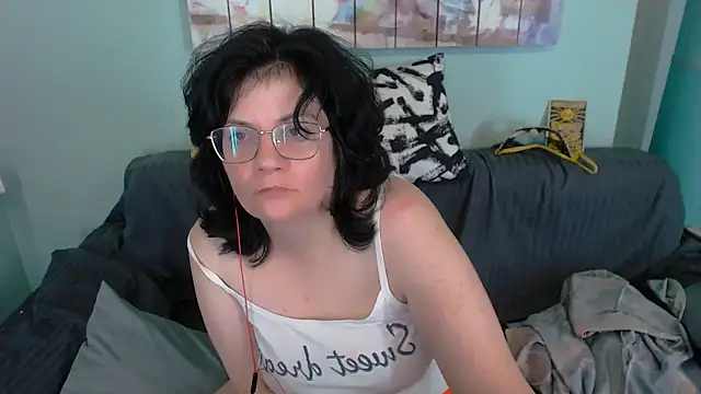 EverlyRays online show from September 2025 07:31:02 PM