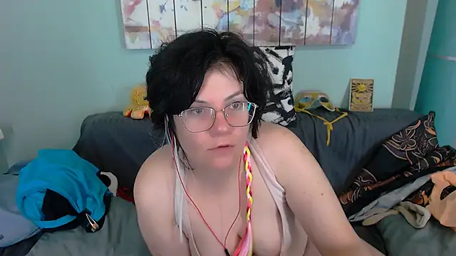 EverlyRays online show from September 2025 05:07:01 PM