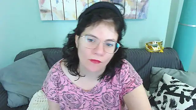 EverlyRays online show from January 2025 09:56:01 AM