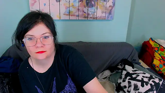 EverlyRays online show from April 2026 12:17:01 AM