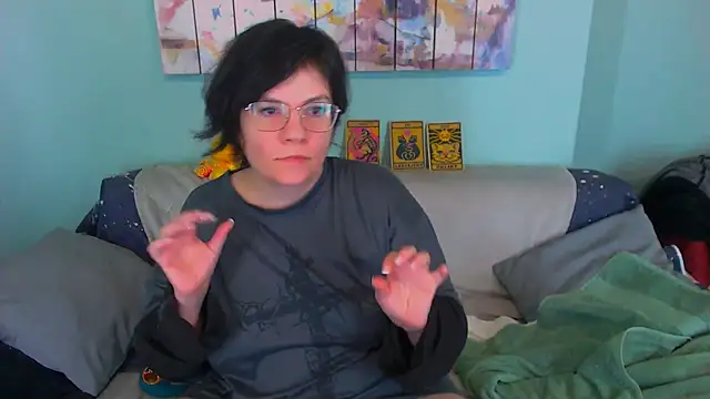 Snapshot of EverlyRays chatting on February 2026 06:57:02 AM EverlyRays online show from February 2026 06:57:02 AM