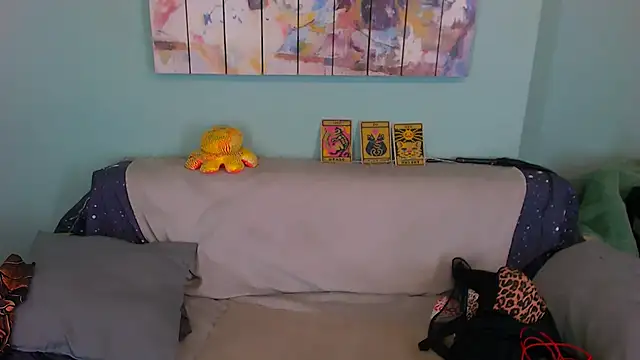 Snapshot of EverlyRays chatting on February 2026 02:14:02 PM EverlyRays online show from February 2026 02:14:02 PM