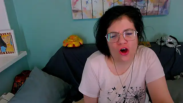 EverlyRays online show from March 2026 10:23:01 PM