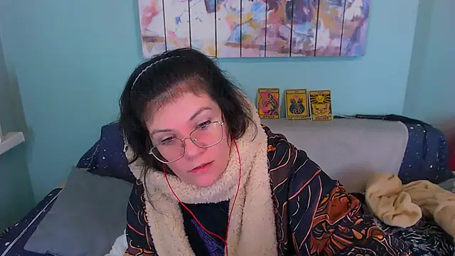 Snapshot of EverlyRays chatting on February 2026 11:56:02 AM EverlyRays online show from February 2026 11:56:02 AM