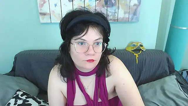 EverlyRays online show from February 2025 12:00:01 PM