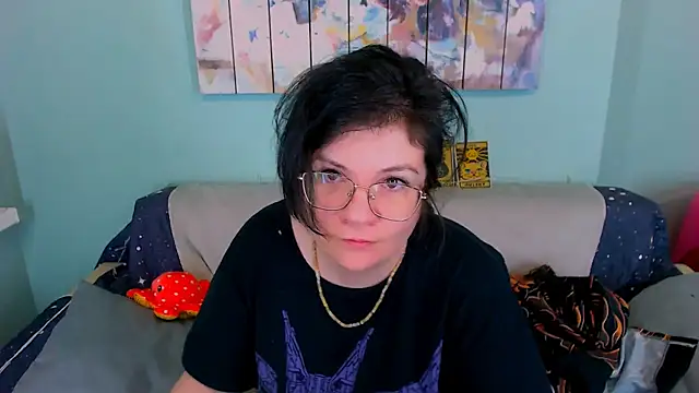 Snapshot of EverlyRays chatting on February 2026 02:19:02 PM EverlyRays online show from February 2026 02:19:02 PM