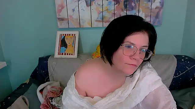 Snapshot of EverlyRays chatting on February 2026 02:53:01 AM EverlyRays online show from February 2026 02:53:01 AM