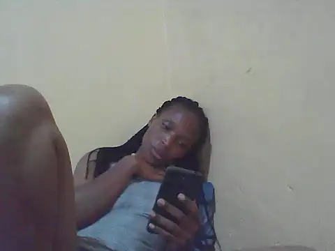 Snapshot of Smillie_prety chatting on October 2025 03:53:01 PM Smillie prety online show from October 2025 03:53:01 PM