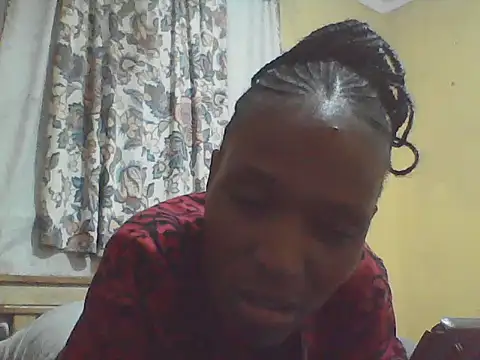 Snapshot of Smillie_prety chatting on June 2026 07:04:01 PM Smillie prety online show from June 2026 07:04:01 PM