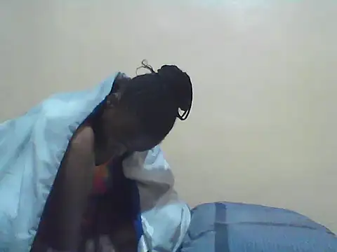 Smillie prety online show from February 2026 04:12:02 AM