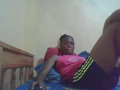 Snapshot of Smillie_prety chatting on June 2026 11:43:01 AM Smillie prety online show from June 2026 11:43:01 AM