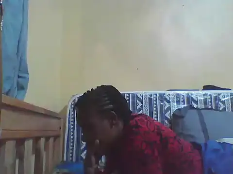 Snapshot of Smillie_prety chatting on May 2026 05:06:01 PM Smillie prety online show from May 2026 05:06:01 PM