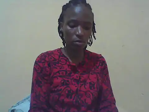 Snapshot of Smillie_prety chatting on November 2025 04:32:02 PM Smillie prety online show from November 2025 04:32:02 PM