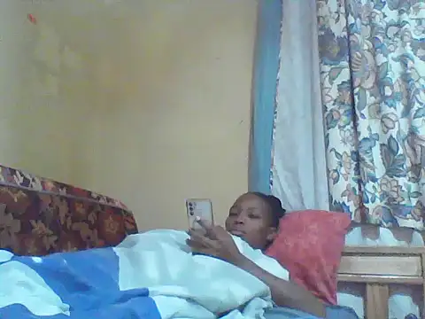 Snapshot of Smillie_prety chatting on June 2026 03:33:02 AM Smillie prety online show from June 2026 03:33:02 AM