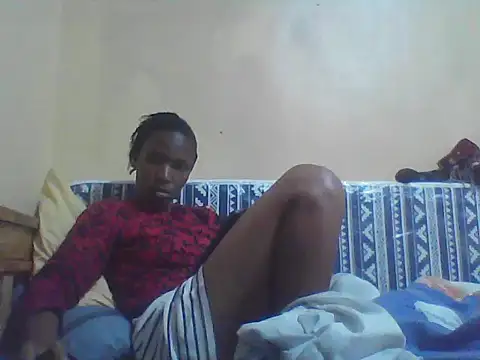 Snapshot of Smillie_prety chatting on May 2026 06:04:02 PM Smillie prety online show from May 2026 06:04:02 PM
