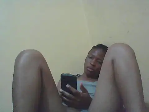 Snapshot of Smillie_prety chatting on November 2025 03:32:02 AM Smillie prety online show from November 2025 03:32:02 AM