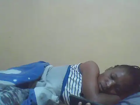 Snapshot of Smillie_prety chatting on November 2025 03:43:02 AM Smillie prety online show from November 2025 03:43:02 AM