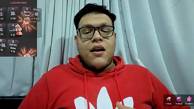 Snapshot of batman2433 chatting on October 2025 12:53:02 AM batman2433 online show from October 2025 12:53:02 AM