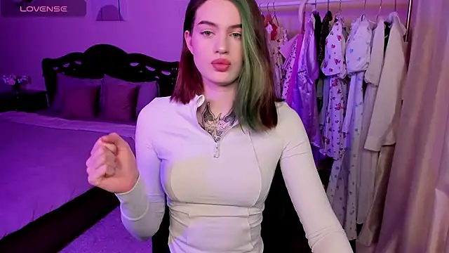 NikkieKatty online show from March 2025 05:02:01 PM