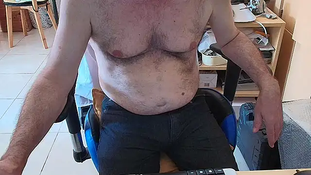 angelgarcia269 online show from February 2026 12:05:01 PM