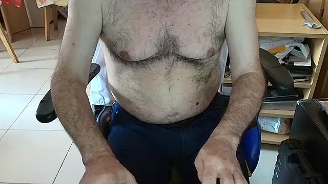 angelgarcia269 online show from January 2026 12:01:01 PM