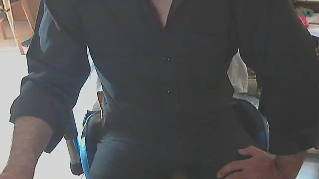 Snapshot of angelgarcia269 chatting on October 2025 01:01:02 PM angelgarcia269 online show from October 2025 01:01:02 PM