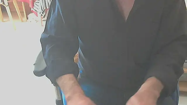 Snapshot of angelgarcia269 chatting on October 2025 01:43:02 PM angelgarcia269 online show from October 2025 01:43:02 PM