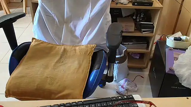 angelgarcia269 online show from December 2025 11:58:01 AM