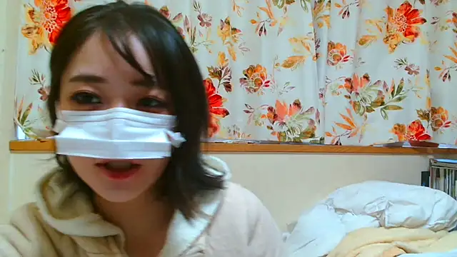 Snapshot of liliyRiSAcha-n chatting on February 2026 06:42:01 AM liliyRiSAcha-n online show from February 2026 06:42:01 AM