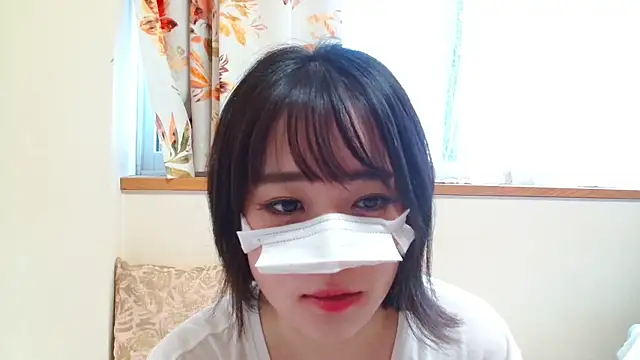 liliyRiSAcha-n online show from May 2026 06:19:02 AM
