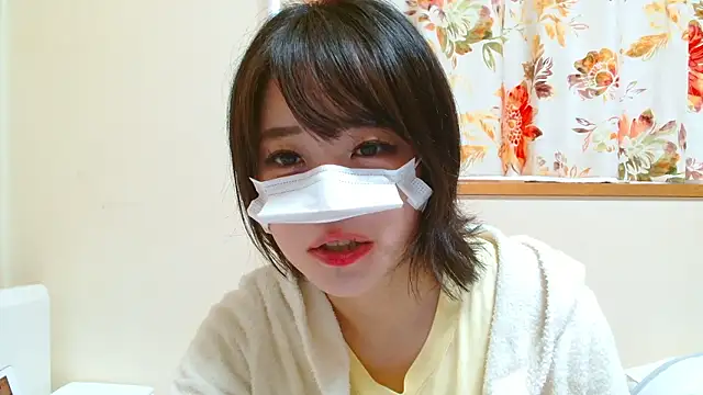liliyRiSAcha-n online show from May 2026 07:02:01 AM