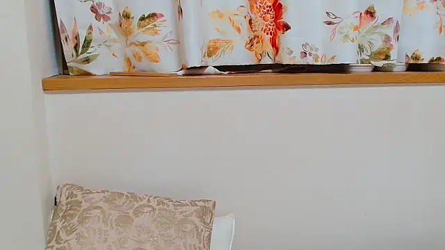 Snapshot of liliyRiSAcha-n chatting on November 2025 08:19:01 AM liliyRiSAcha-n online show from November 2025 08:19:01 AM