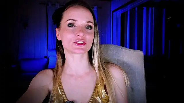 Snapshot of Louise-dance chatting on January 2025 12:33:01 AM Louise-dance online show from January 2025 12:33:01 AM