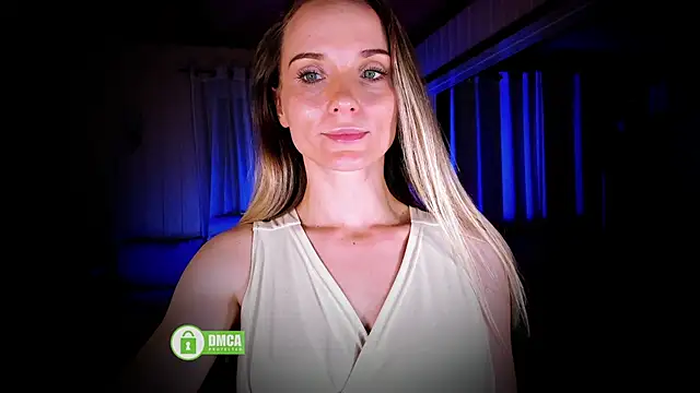 Snapshot of Louise-dance chatting on January 2025 02:35:01 AM Louise-dance online show from January 2025 02:35:01 AM