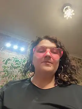 Taisia W online show from June 2026 05:06:01 PM