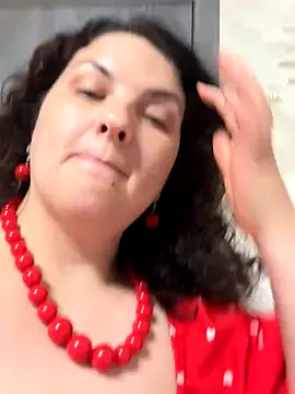 Snapshot of Taisia_W chatting on September 2025 05:46:02 AM Taisia W online show from September 2025 05:46:02 AM