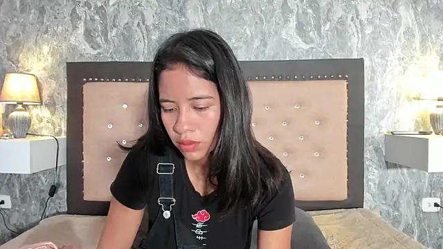 Snapshot of JuliKim_ chatting on February 2026 12:36:02 PM JuliKim online show from February 2026 12:36:02 PM