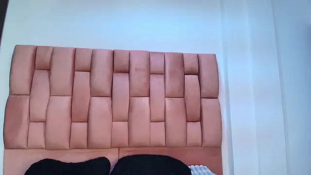 Snapshot of JuliKim_ chatting on February 2026 01:22:01 PM JuliKim online show from February 2026 01:22:01 PM