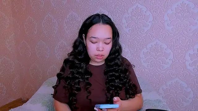 Snapshot of Kris_top_Lee chatting on April 2026 05:53:02 AM Kris top Lee online show from April 2026 05:53:02 AM