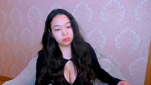 Snapshot of Kris_top_Lee chatting on April 2026 05:35:01 AM Kris top Lee online show from April 2026 05:35:01 AM