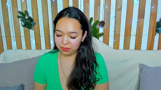 Snapshot of Kris_top_Lee chatting on December 2024 06:55:02 AM Kris top Lee online show from December 2024 06:55:02 AM